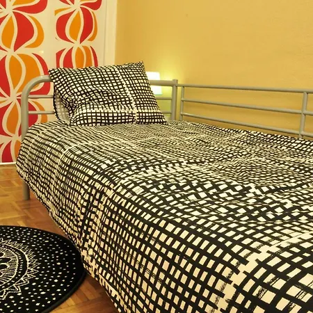 Arco Da Graca Apartment *